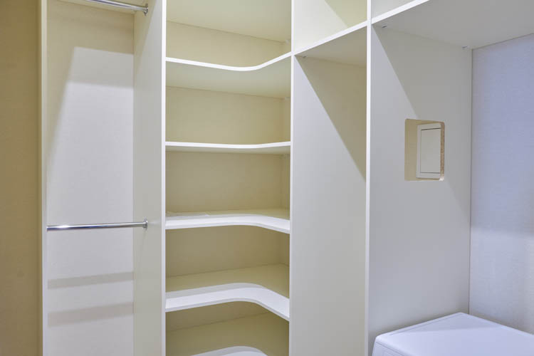 Des professionnels de la création et de la rénovation de dressings Marnes-la-Coquette